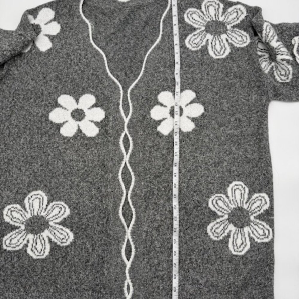 BloomChic Floral Open Front Cardigan Women Plus 18/20 Gray NWOT - Picture 6 of 7